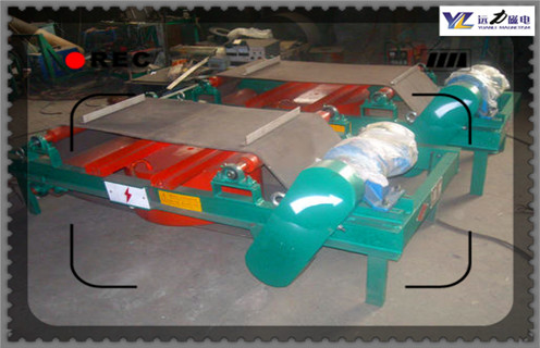 自卸式電磁除鐵器，山東RCDD-12自卸式電磁除鐵器安裝視頻國(guó)家標(biāo)準(zhǔn)_山東RCDD-12自卸式電磁除鐵器安裝視頻廠(chǎng)家配件_型號(hào)及工作視頻