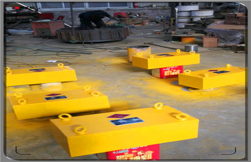 永磁除鐵器，河南永磁優(yōu)質(zhì)除鐵器價(jià)格_河南永磁優(yōu)質(zhì)除鐵器價(jià)格批發(fā)價(jià)格_使用說明書原理型號(hào)價(jià)格